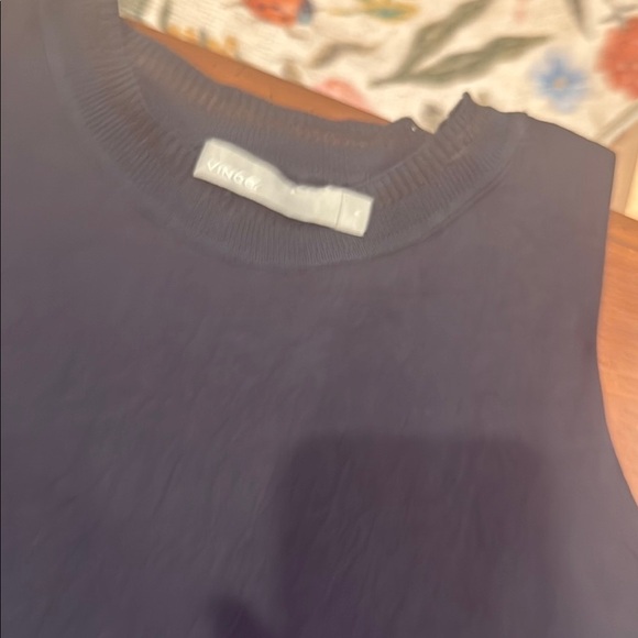 Vince Classic black tank perfect for under a suit - Picture 4 of 5